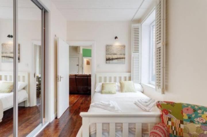 Temple Bar District Apartments Dublin Exterior foto